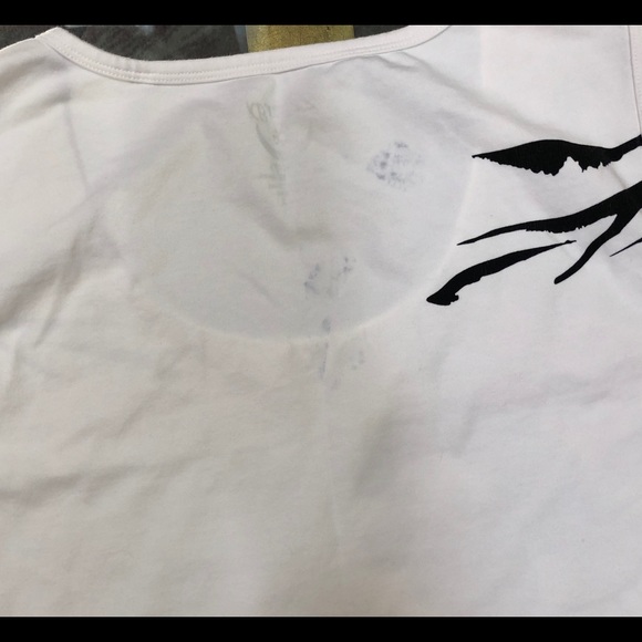 Ladies Chico’s Beautiful Flower Top - Picture 3 of 4